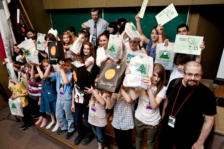 Dobitnici nagrada SFERICA na europskoj  konvenciji Kontakt, u Zagrebu 2012.
